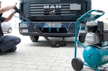 Pojazdný autozdvihák WWH 30002 PH