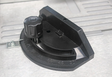 Spodná frézka na drevo TF 50 E