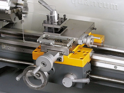 Stolní soustruh D 250 x 550 (230 V)