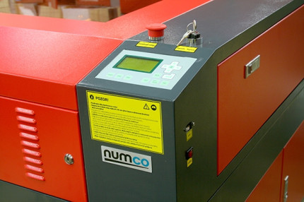 Gravírovací a rezací CO2 laser E 4060