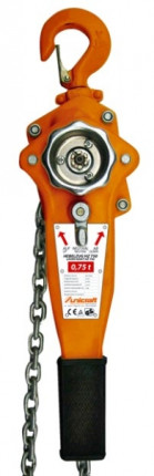 Ilustrační foto. Na obrázku ruční řetězový zvedák HZ 750.