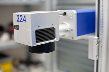 Vláknový (fiber) laser NU 200 FC - COLOR