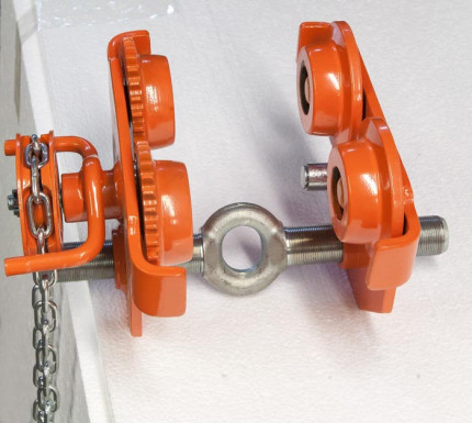 Pojazdný záves s ovládaním HFW 1